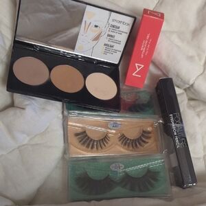 Bundle 1 Smashbox Contour Palette with Brown and Cream Shades